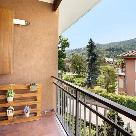 Casa Del Sole Lesa